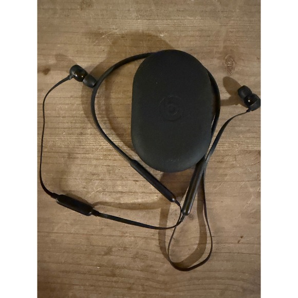Beats by Dr. Dre Other - Beats by Dr. Dre BeatsX Wireless Bluetooth In-Ear Headphones Black with Case‎